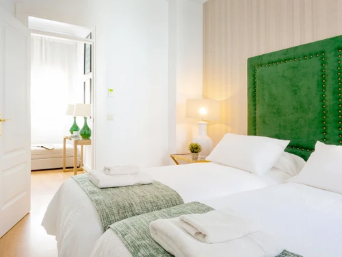 Apartamento Sevilla, 3 dormitorios, 6 personas - photo_1011874294199