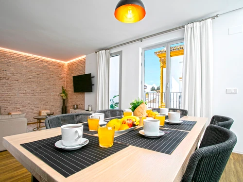 Apartamento Sevilla, 3 dormitorios, 6 personas - photo_1011874442853