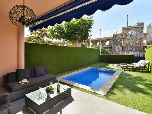 Villa San Bartolomé de Tirajana, 2 bedrooms, 4 persons - photo_1011874665793