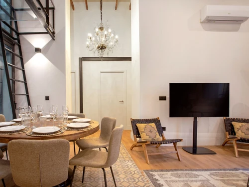 Apartamento Sevilla, 4 dormitorios, 8 personas - photo_1011874763975