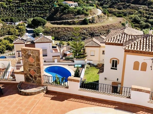 Villa Nerja, 4 dormitorios, 8 personas - photo_1011874761864