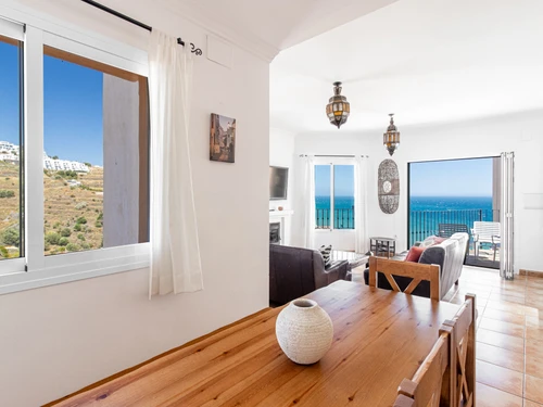 Villa Nerja, 4 dormitorios, 8 personas - photo_1011874761864