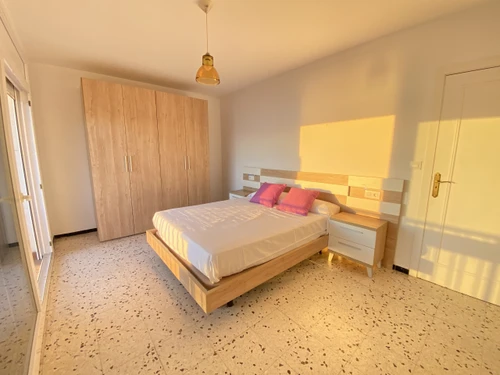 Apartment Roses, 4 bedrooms, 8 persons - photo_1011931960803