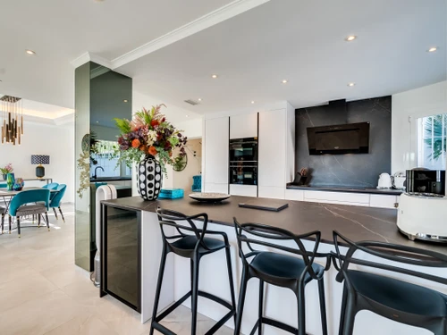 Villa Benahavís, 4 dormitorios, 8 personas - photo_1011875162577