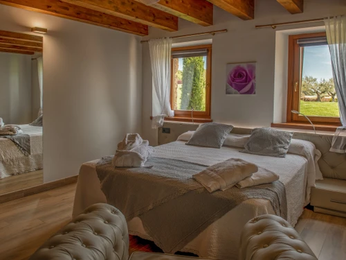 Villa Cornellà del Terri, 8 Schlafzimmer, 20 Personen - photo_1011875211917