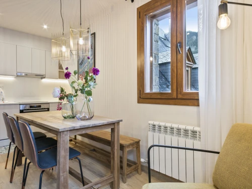 Apartment Gessa, 2 bedrooms, 4 persons - photo_1011873760531