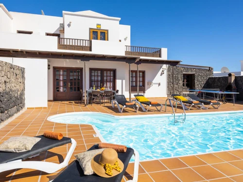 Villa Playa Blanca, 3 dormitorios, 6 personas - photo_1011874048275