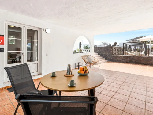 Apartment San Bartolomé, 1 bedroom, 2 persons - photo_1011873876941