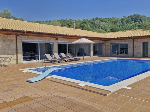 Villa Terras de Bouro, 4 bedrooms, 8 persons - photo_1011949794661