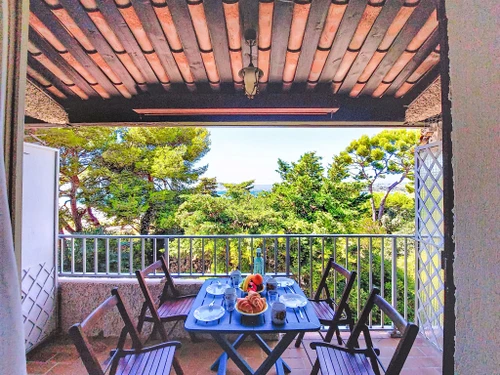 Apartment Saint-Cyr-sur-mer- La Madrague, studio flat, 4 persons - photo_1011929131094