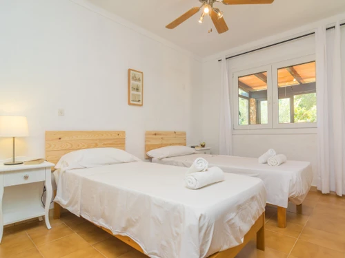 Villa Palma de Mallorca, 2 bedrooms, 4 persons - photo_1011954487916