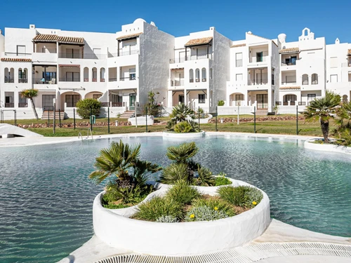 Apartment Chiclana de la Frontera, 2 bedrooms, 4 persons - photo_1011776465703