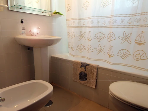 Villa Chiclana de la Frontera, 2 bedrooms, 4 persons - photo_1011776468357