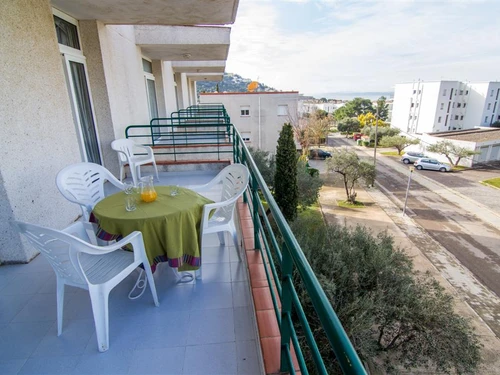 Apartment Roses, 1 bedroom, 4 persons - photo_1011962187577