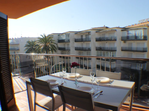 Apartment Roses, 2 bedrooms, 4 persons - photo_1011963753885