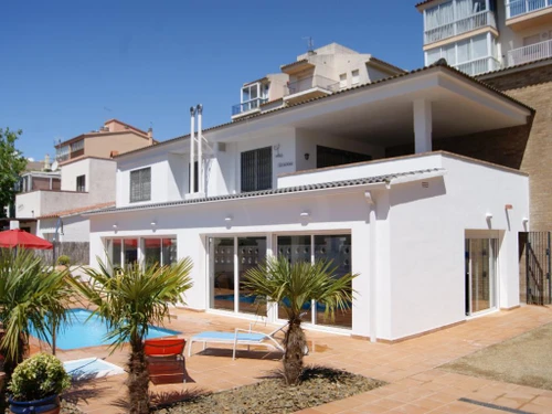 Apartment Roses, 2 bedrooms, 4 persons - photo_1011963754014