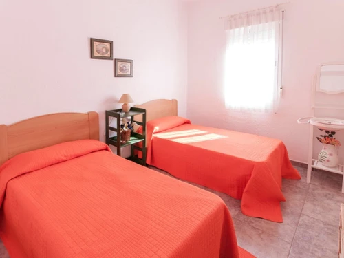 Apartment Gandia, 4 bedrooms, 8 persons - photo_1011963989592