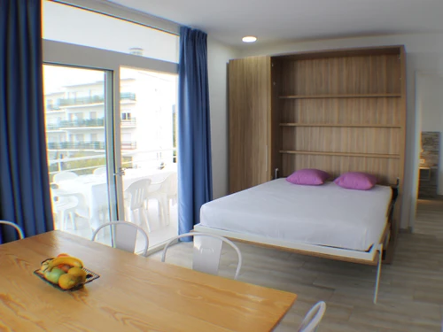 Apartment Roses, 2 bedrooms, 6 persons - photo_1011964177517