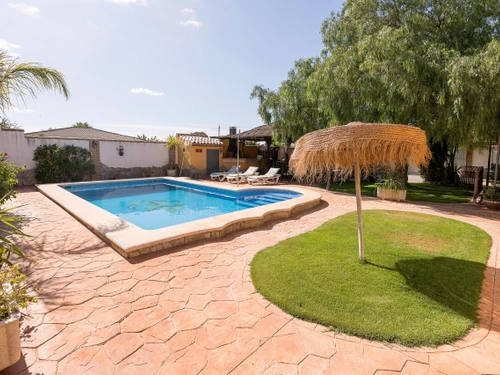Villa Chiclana de la Frontera, 4 bedrooms, 7 persons - photo_1011964180827