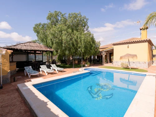 Villa Chiclana de la Frontera, 4 bedrooms, 7 persons - photo_1011964180827