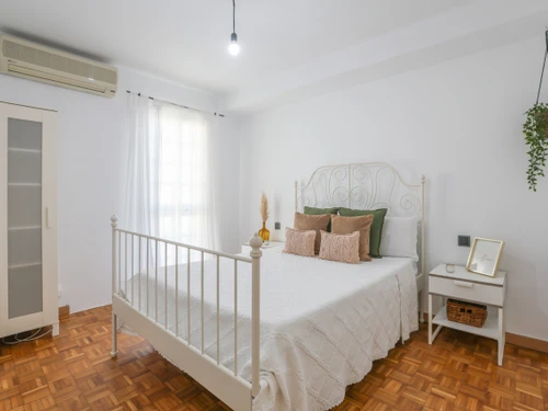 Apartment Seville, 2 bedrooms, 4 persons - photo_1011964335633