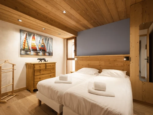 Chalet La Clusaz, 6 pièces, 12 personnes - photo_16471425988