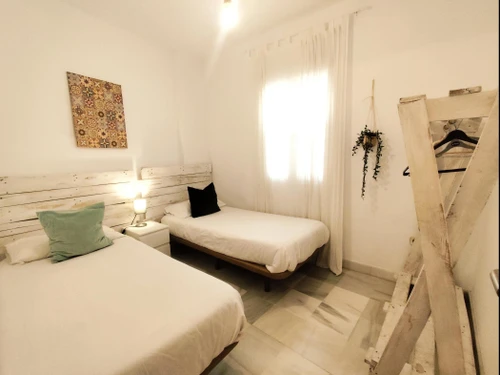 Apartamento Sevilla, 2 dormitorios, 4 personas - photo_1011975305951