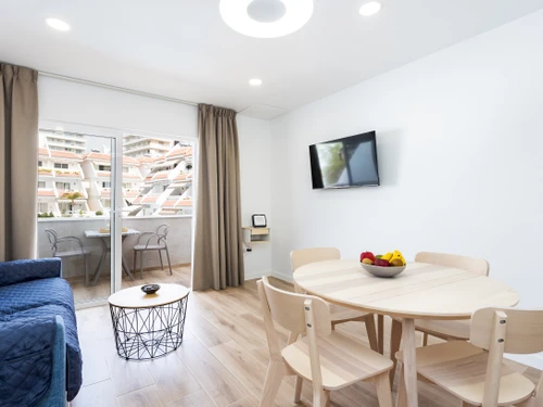 Appartement Arona, 2 pièces, 2 personnes - photo_1011982452362