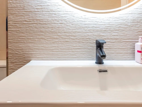 Apartment Madrid, 2 bedrooms, 5 persons - photo_1011982593676