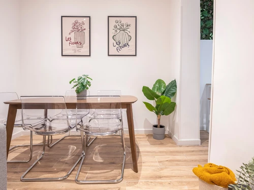 Apartment Madrid, 2 bedrooms, 5 persons - photo_1011982593676