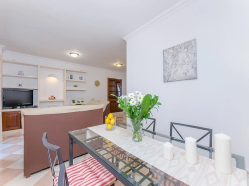 Apartamento Arta, 3 dormitorios, 4 personas - photo_1011985561332