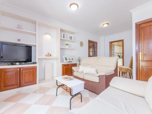 Apartamento Arta, 3 dormitorios, 4 personas - photo_1011985561332