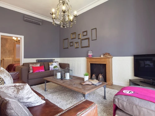 Apartment Barcelona, 3 bedrooms, 4 persons - photo_1011985564821