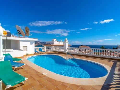 Apartamento Nerja, 2 dormitorios, 4 personas - photo_1011985566330