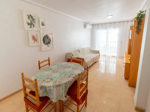 Ferienwohnung Torrevieja, 2 Schlafzimmer, 5 Personen - photo_1011990297211
