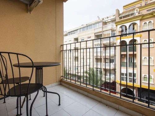 Apartamento Torrevieja, 2 dormitorios, 6 personas - photo_1011990305547
