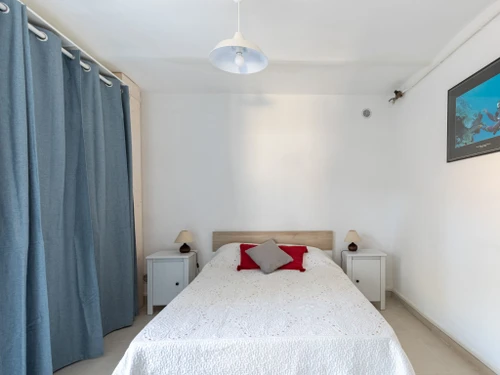 Apartment Saint Cyr sur Mer La Madrague, 3 bedrooms, 6 persons - photo_13316861866