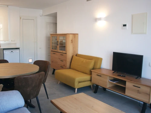 Apartment Pals, 2 bedrooms, 4 persons - photo_1011865689511