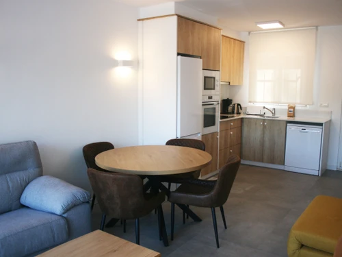 Apartment Pals, 2 bedrooms, 4 persons - photo_1011865689511