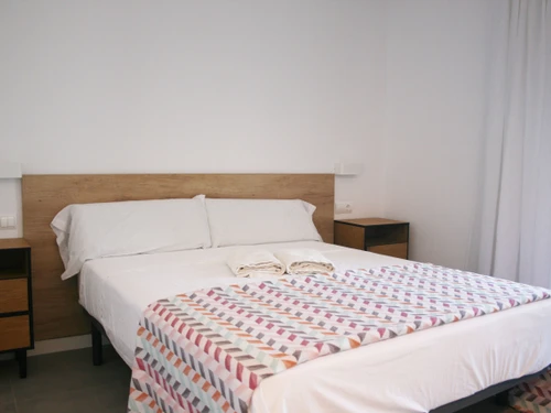 Apartment Pals, 2 bedrooms, 4 persons - photo_1011865689511