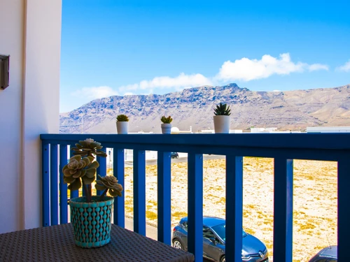 Apartamento  Famara, 2 dormitorios, 4 personas - photo_1011998162918