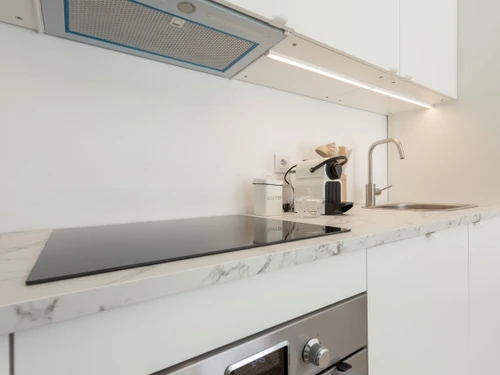 Apartment Madrid, 2 bedrooms, 4 persons - photo_1011998608610