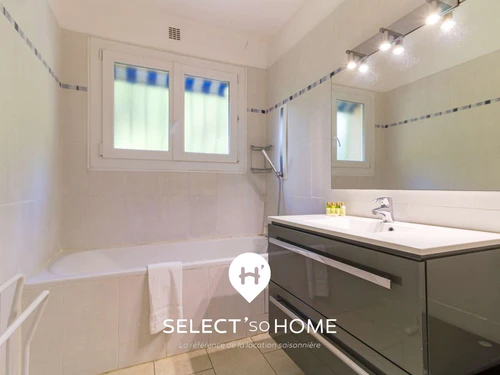 Villa Le Lavandou, 6 bedrooms, 10 persons - photo_1011823241839