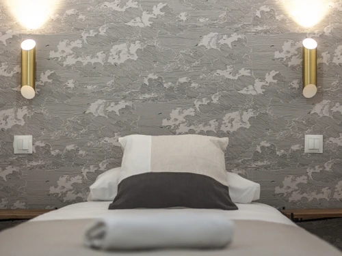 Apartment Madrid, 2 bedrooms, 5 persons - photo_1011773853650