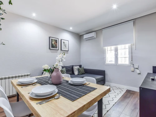 Apartment Madrid, 4 bedrooms, 8 persons - photo_1011773854825