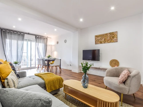 Apartment Madrid, 4 bedrooms, 10 persons - photo_1011773855237