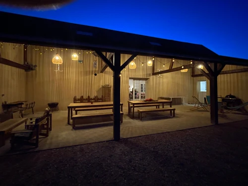 Gîte Mansigné, 6 pièces, 15 personnes - photo_1011856729550