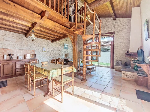 Gite Dondas, 2 bedrooms, 6 persons - photo_16776985892