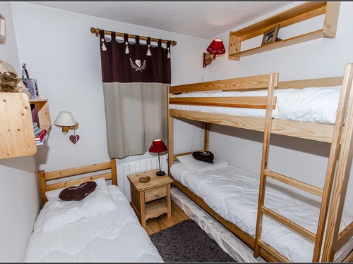 Apartment Val-d'Isère, 2 bedrooms, 5 persons - photo_17723885459