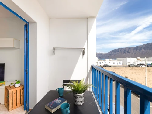 Apartamento  Famara, 2 dormitorios, 4 personas - photo_1011998162918